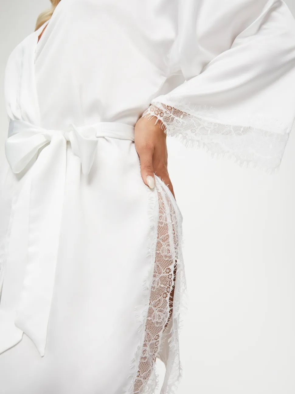 Ann Summers White Satin Cherryann Robe Dressing Gown