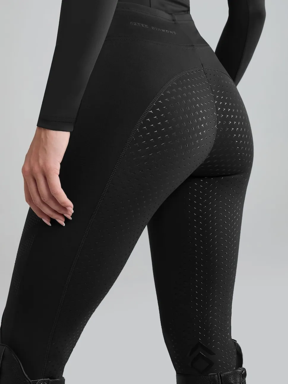 Aztec Diamond Black Full Seat Core Leggings