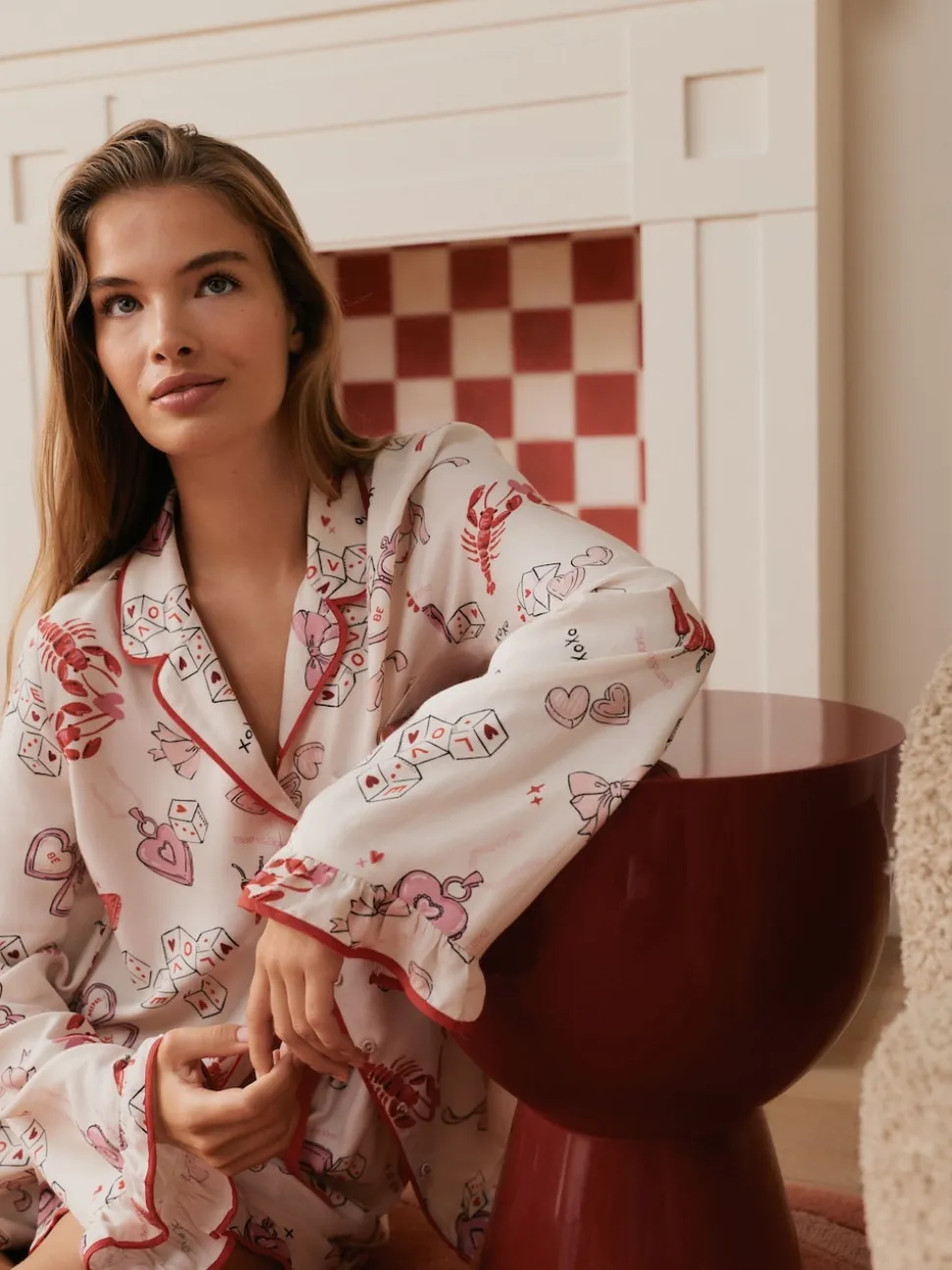 Bath & Body Works Red/White Be Mine Love Long Sleeve Shorts Set