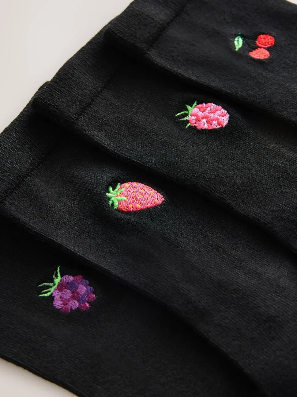 Berries Embroidered Motif Ankle Socks 4 Pack