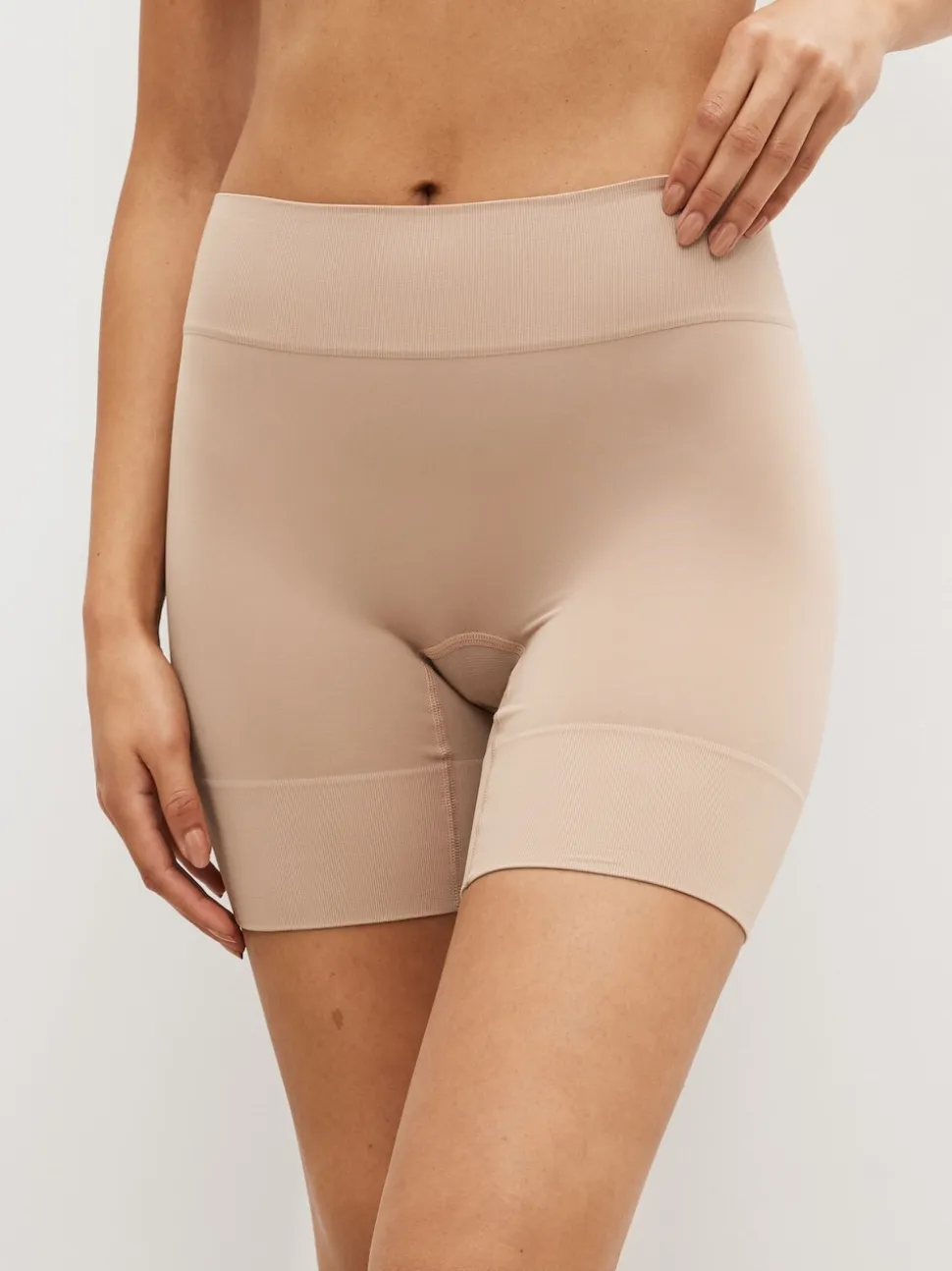 Black / Pastel Rose Nude Seamless Smoothing Anti-Chafe Shorts 2 Pack
