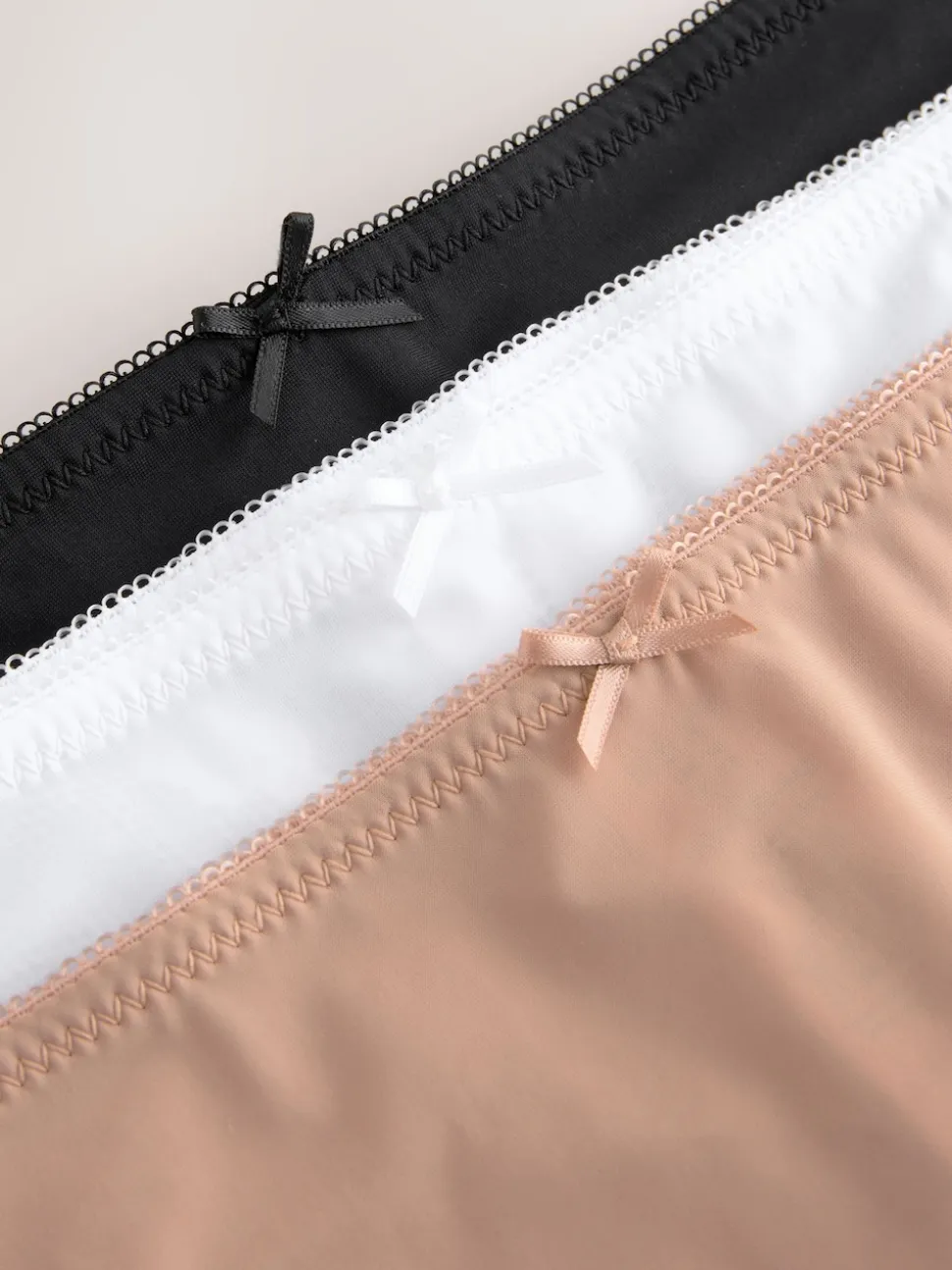 Black / White / Praline Nude Brazilian No VPL Lace Back Briefs 5 Pack