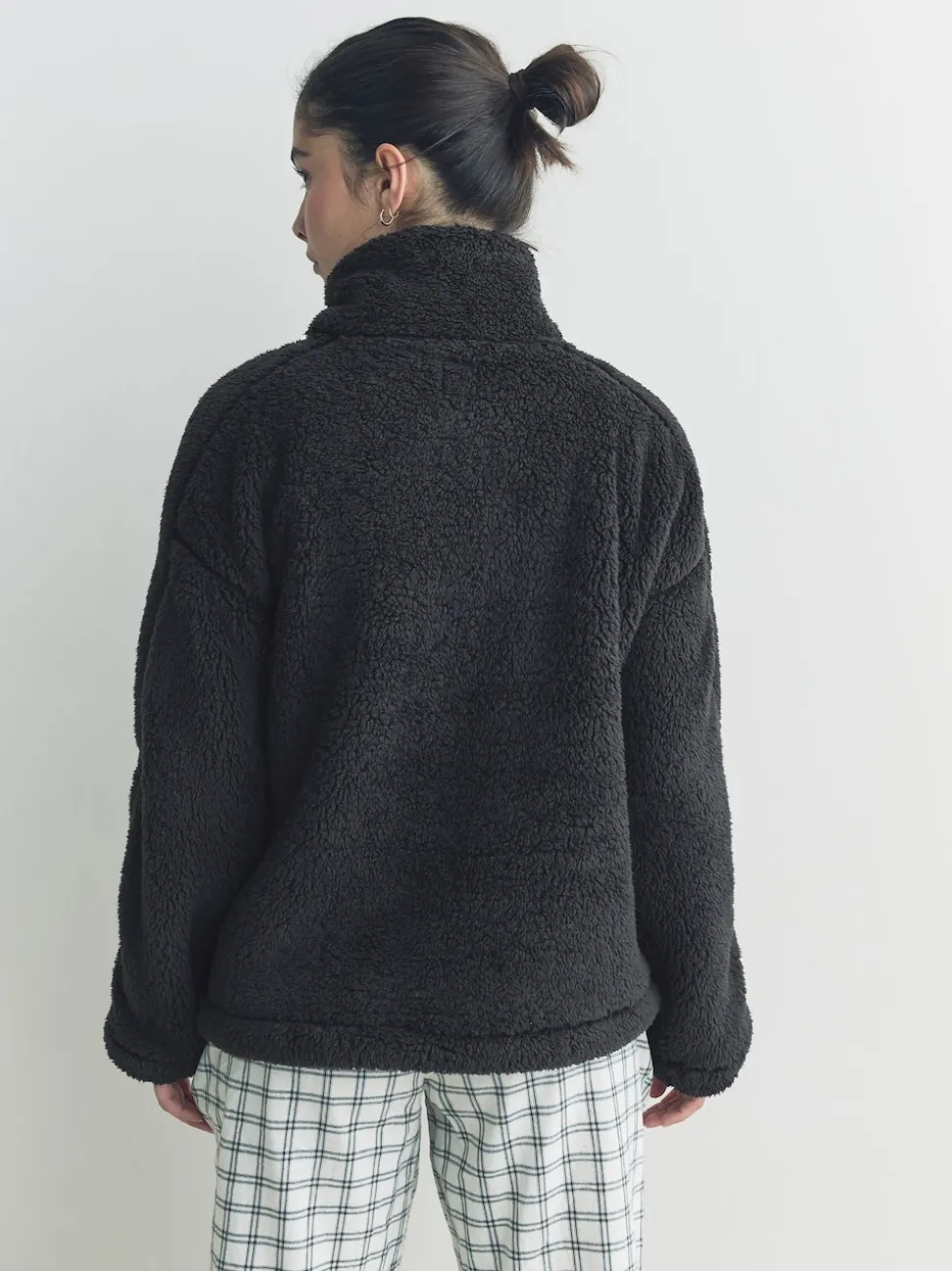 Black Borg Half Zip Fleece