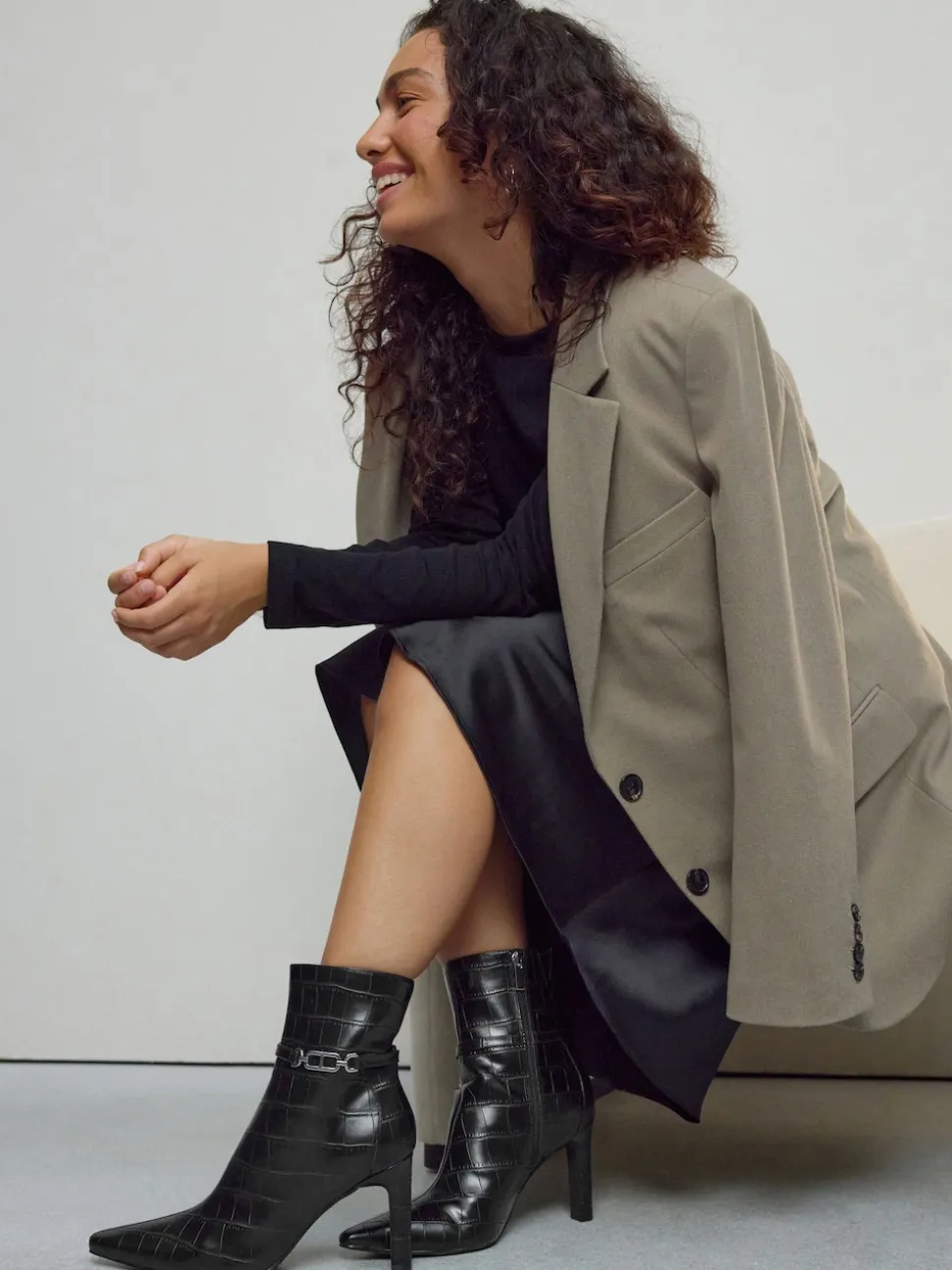 Black Croc Embossed Forever Comfort® Hardware Trim Heeled Ankle Boots