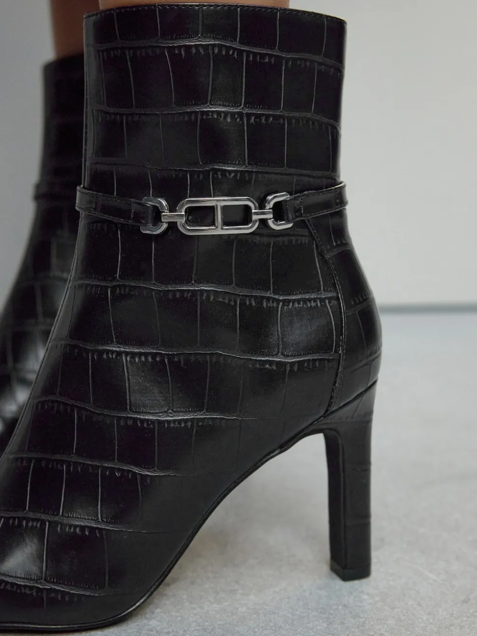 Black Croc Embossed Forever Comfort® Hardware Trim Heeled Ankle Boots