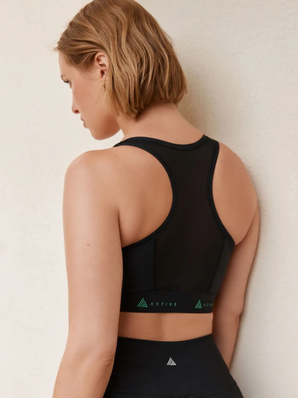 Black DD+ Active Sports Zip Front Dry Tech High Impact Bra