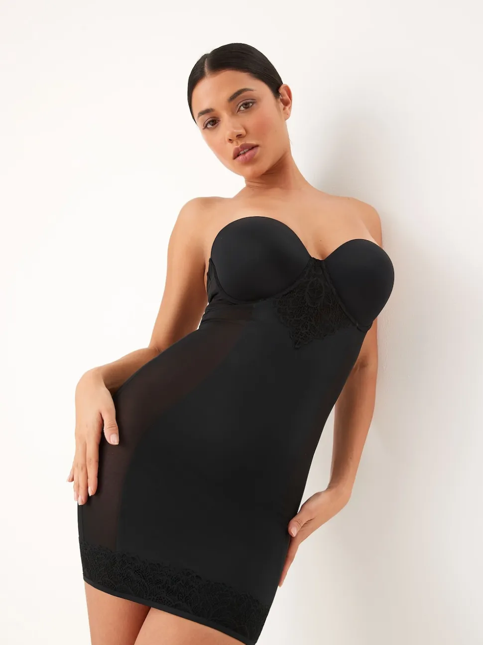 Black DD+ Firm Tummy Control Lightly Padded Lace Slip