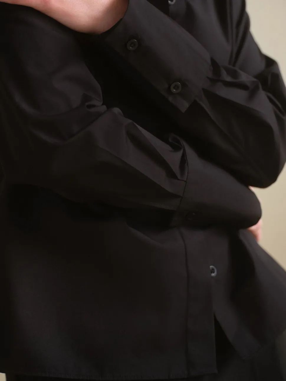 Black Fitted Stretch Essential Long Sleeve Shirt