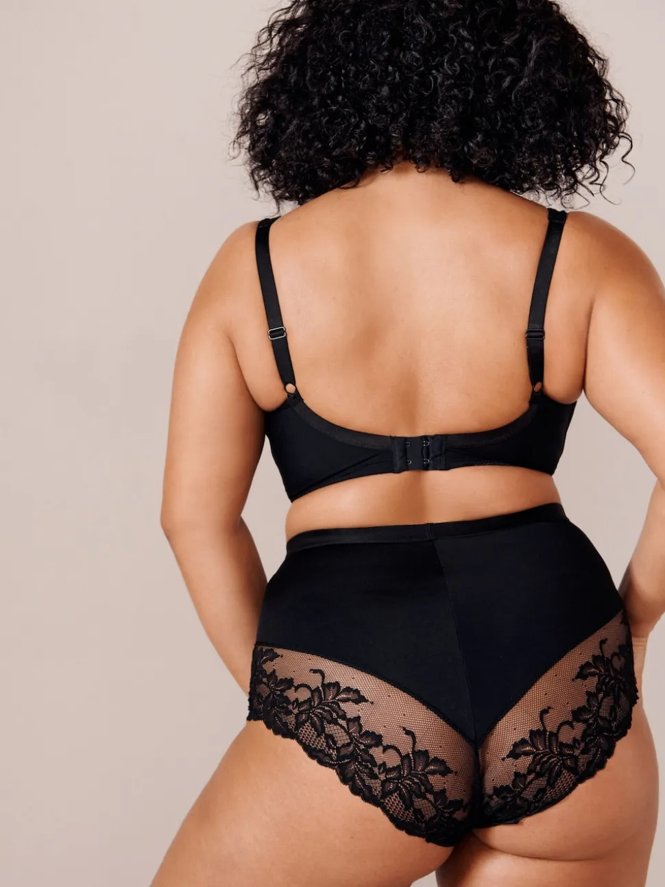 Black F-K Ultimate Comfort Cup Padded Strap Non Pad Non Wired Bra with Side Support