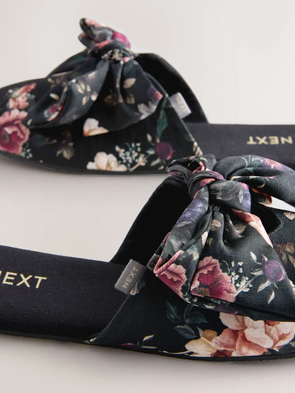 Black Floral Velvet Bow Slippers