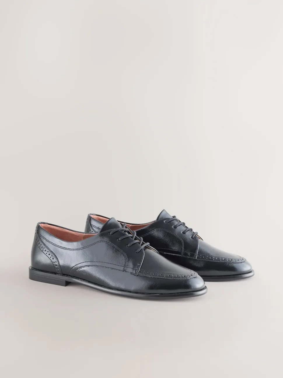 Black Forever Comfort® Formal Round Toe Lace Up Shoes