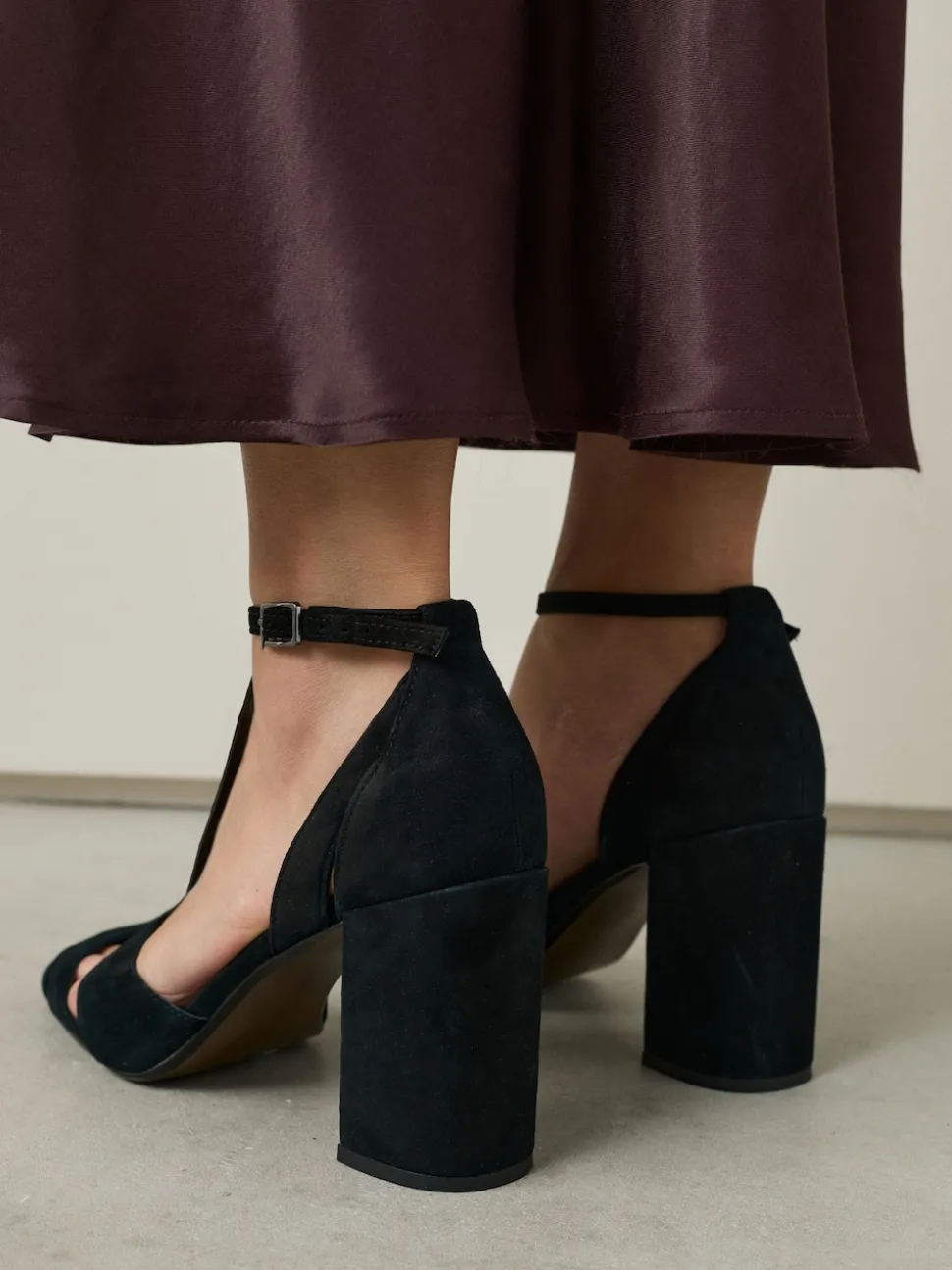 Black Forever Comfort® Leather T-Bar Cutout Closed Toe Block Heels
