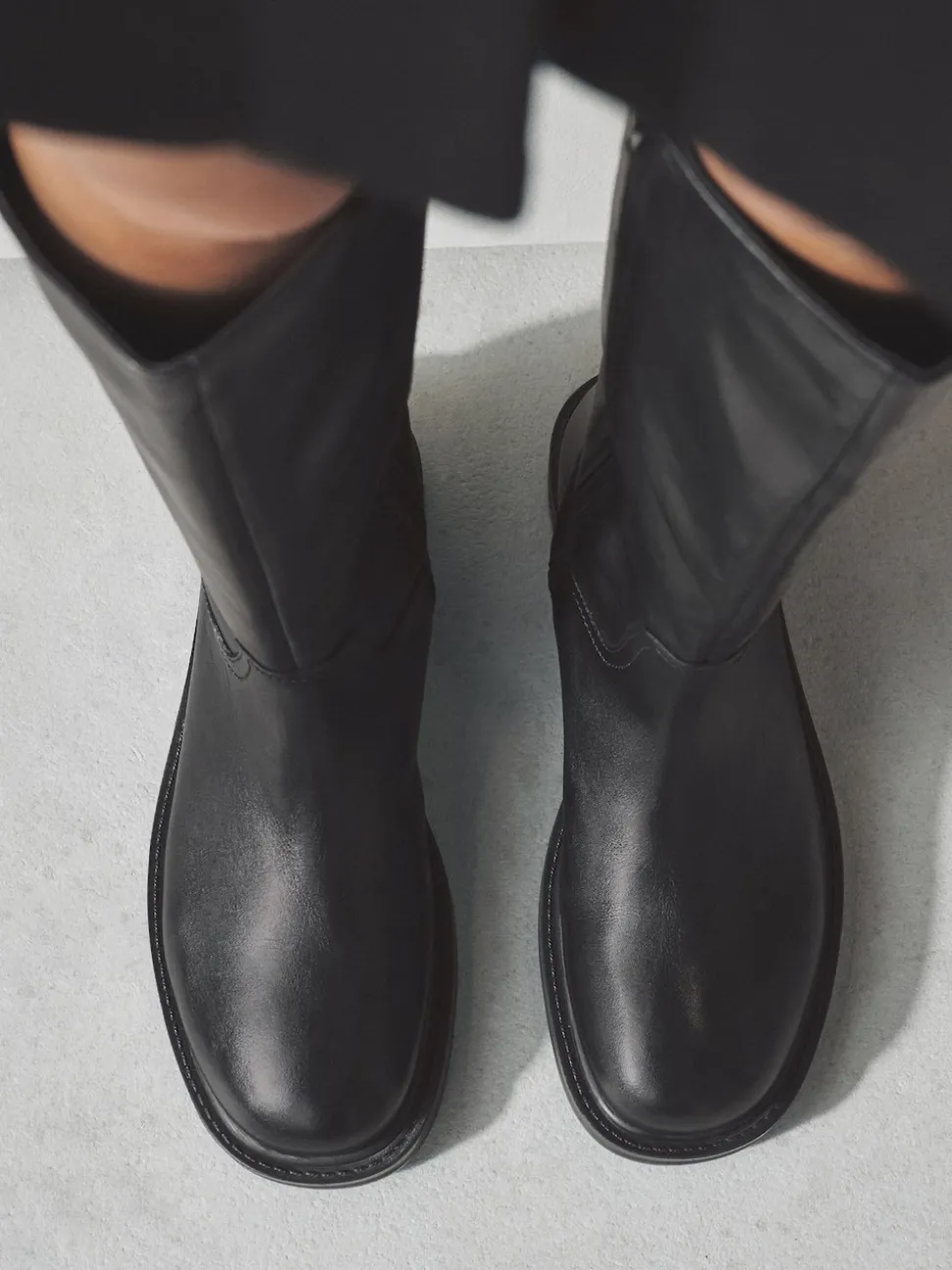 Black Forever Comfort® Leather Round Toe Chunky Knee High Boots