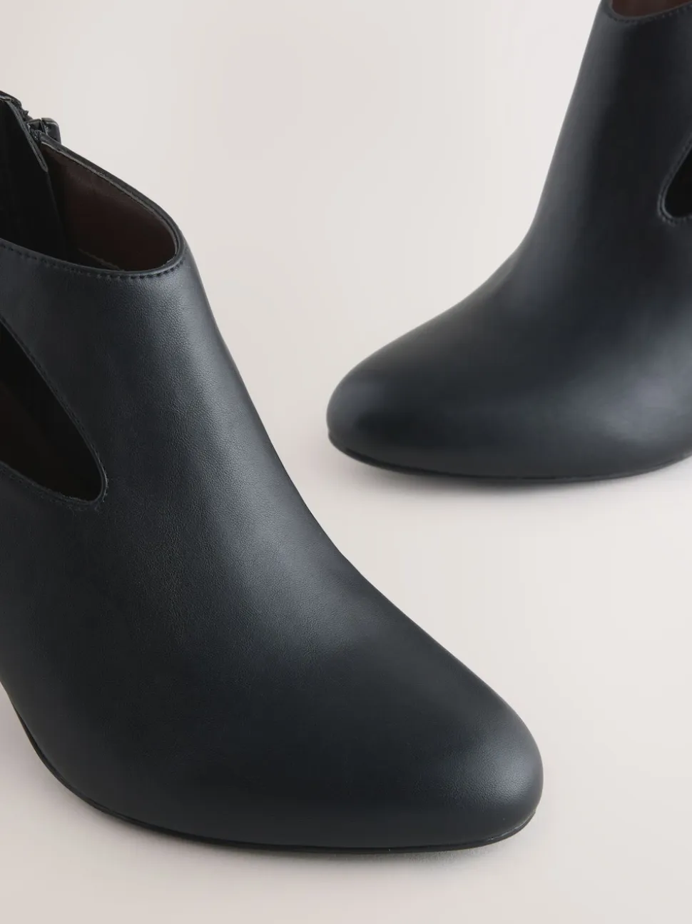 Black Forever Comfort® Open Side Shoe Boots