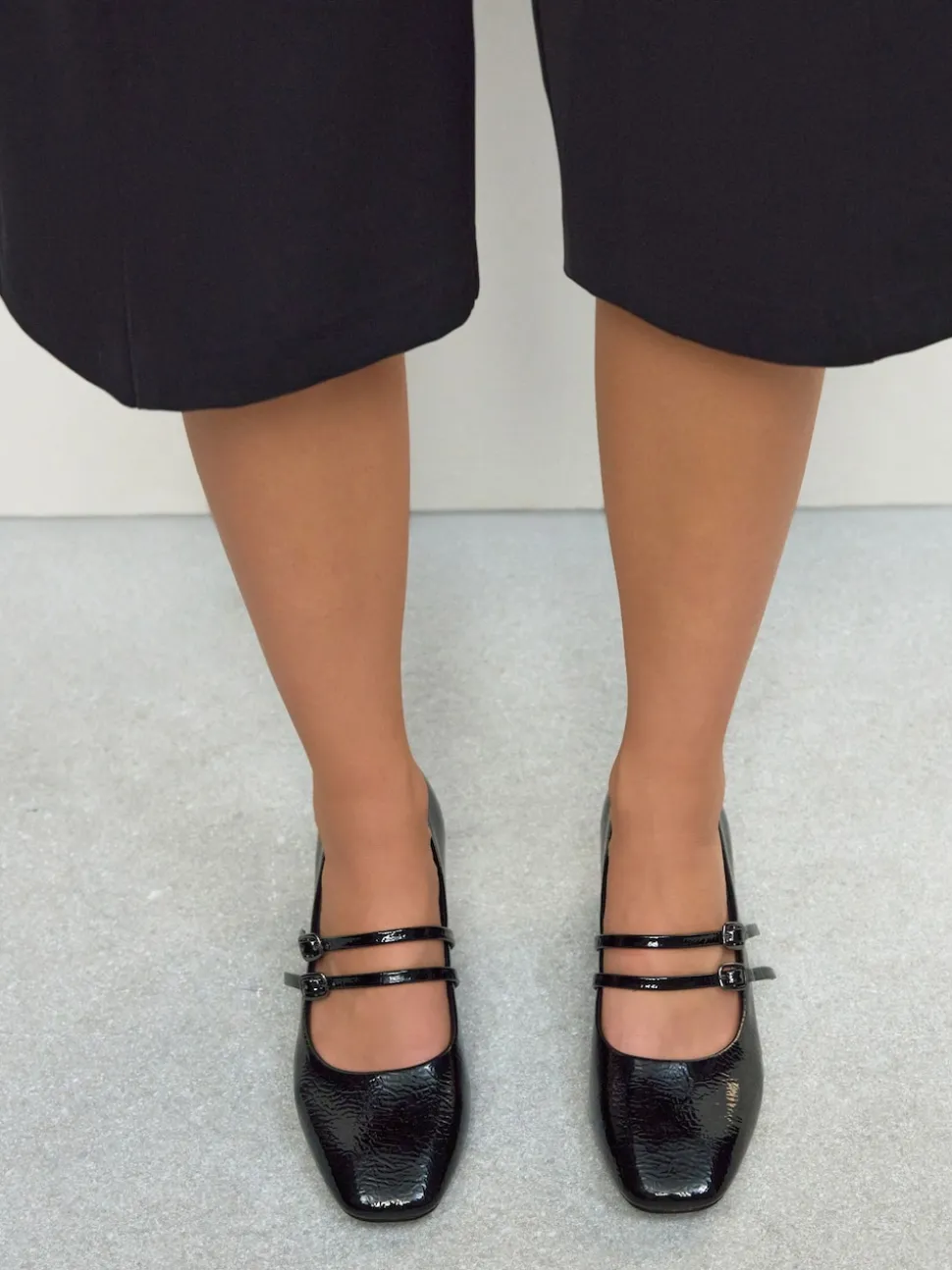 Black Forever Comfort® Round Toe Mary Jane Block Heels