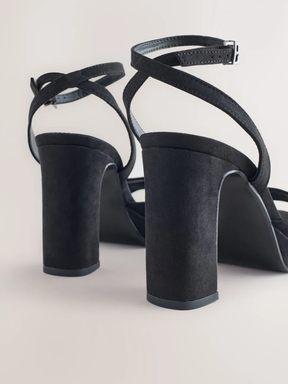 Black Forever Comfort® Round Toe Platform Heeled Sandals