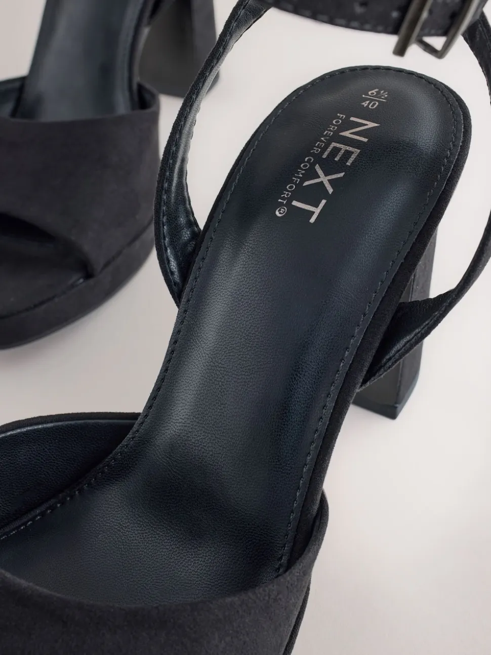 Black Forever Comfort® Round Toe Platform Heeled Sandals