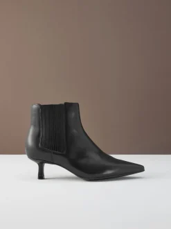 Black Leather Motion Flex Almond Toe Chelsea Style Ankle Boots