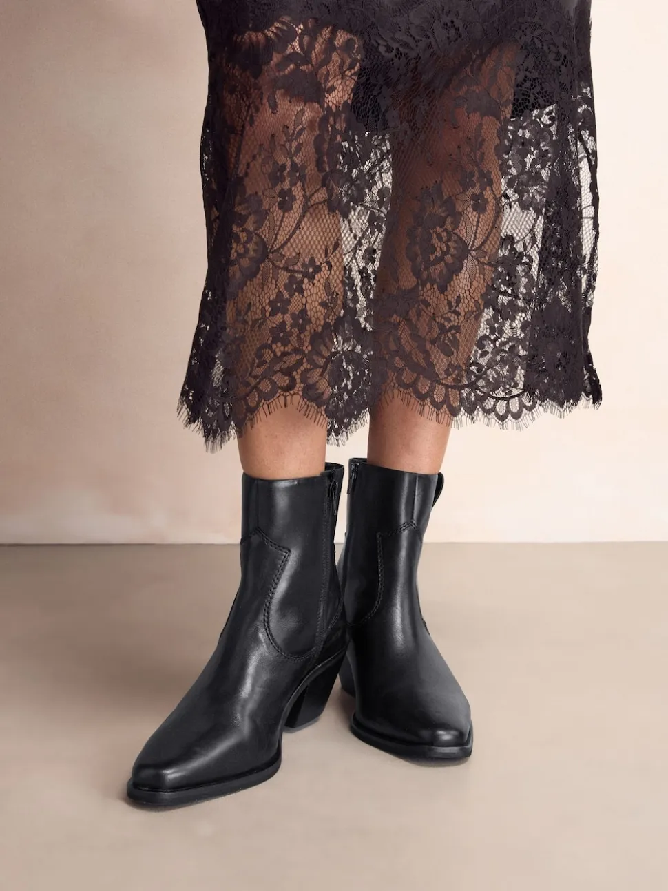 Black Leather Standard/Wide Fit Cowboy Block Heel Ankle Boots