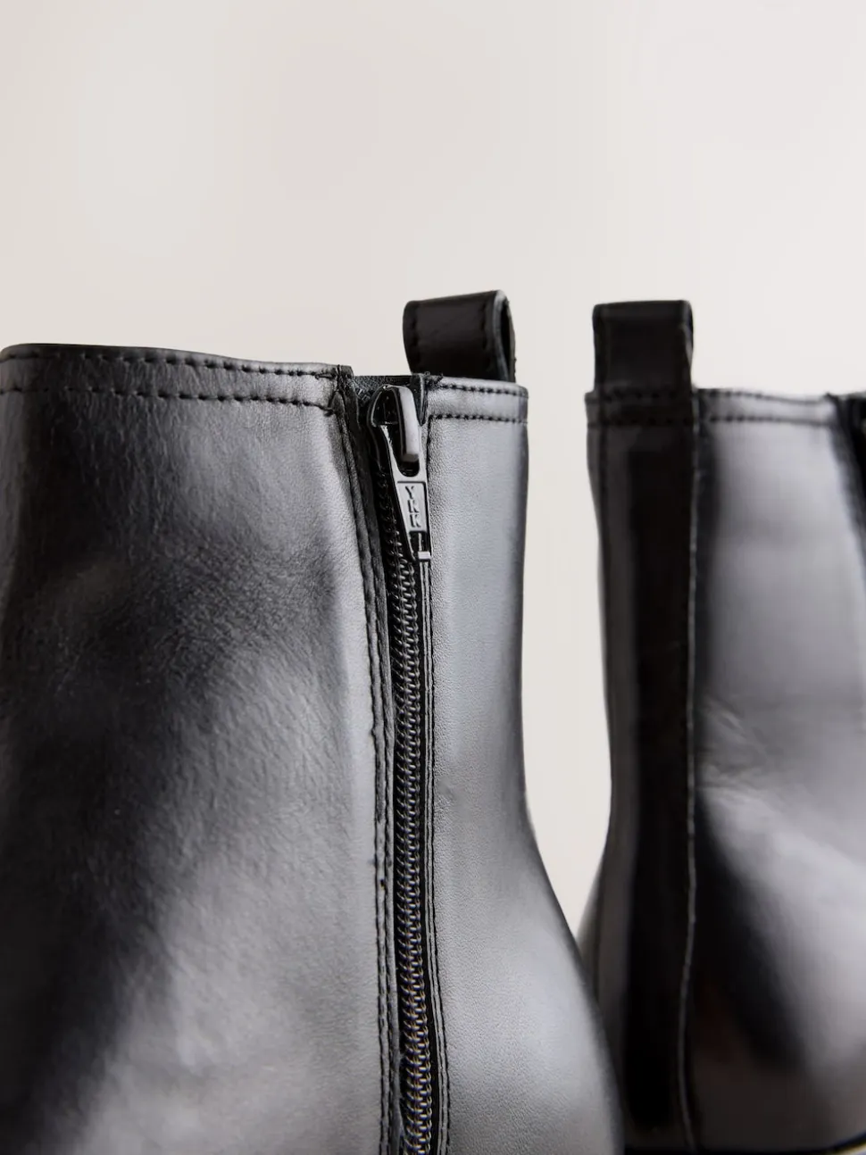 Black Leather Standard/Wide Fit Forever Comfort® Chelsea Ankle Boots