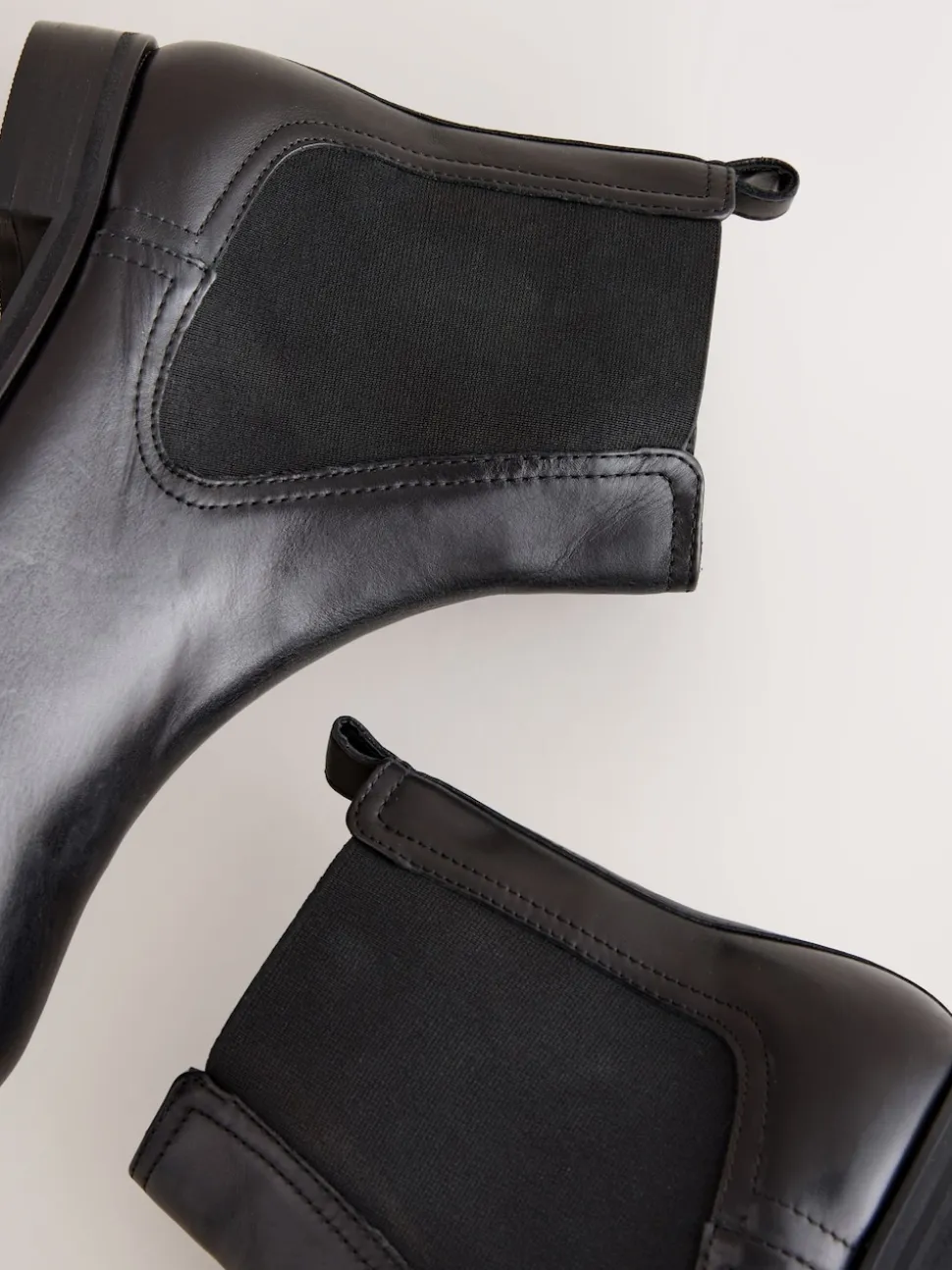 Black Leather Standard/Wide Fit Forever Comfort® Chelsea Ankle Boots