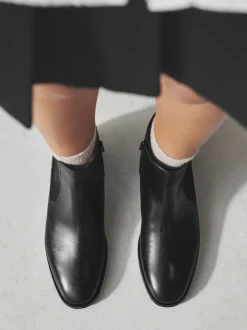 Black Leather Standard/Wide Fit Forever Comfort® Chelsea Ankle Boots