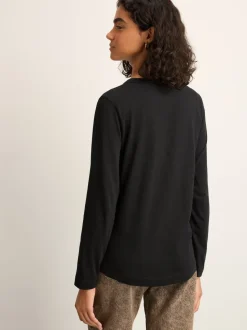 Black Long Sleeve Crew Neck T-Shirt