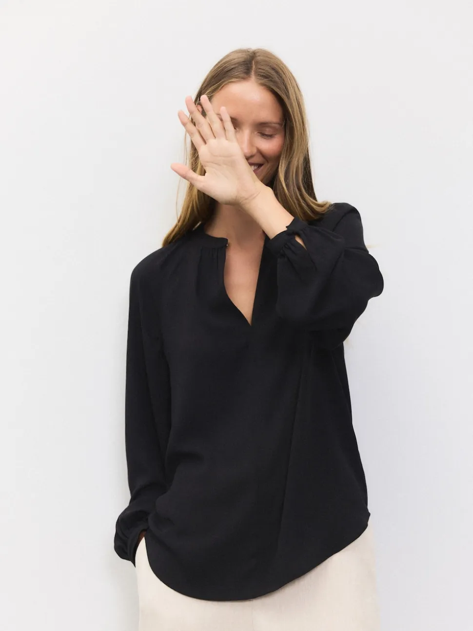 Black Long Sleeve V-Neck Blouse