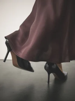 Black Patent Standard/Wide Fit Forever Comfort® Point Toe Court Heels