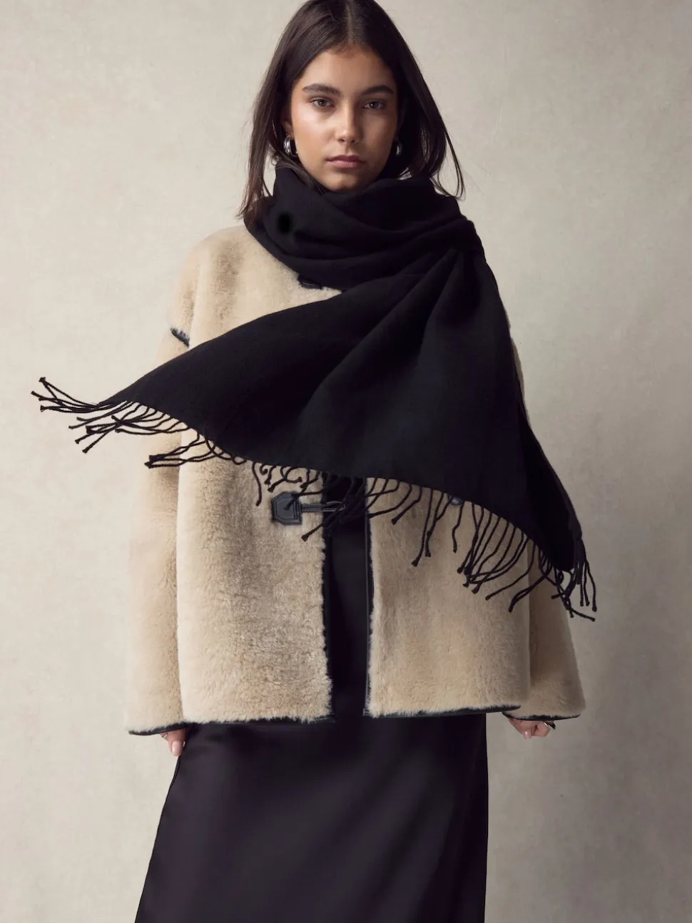 Black Premium Made in Italy Twill Midweight Shawl Scarf