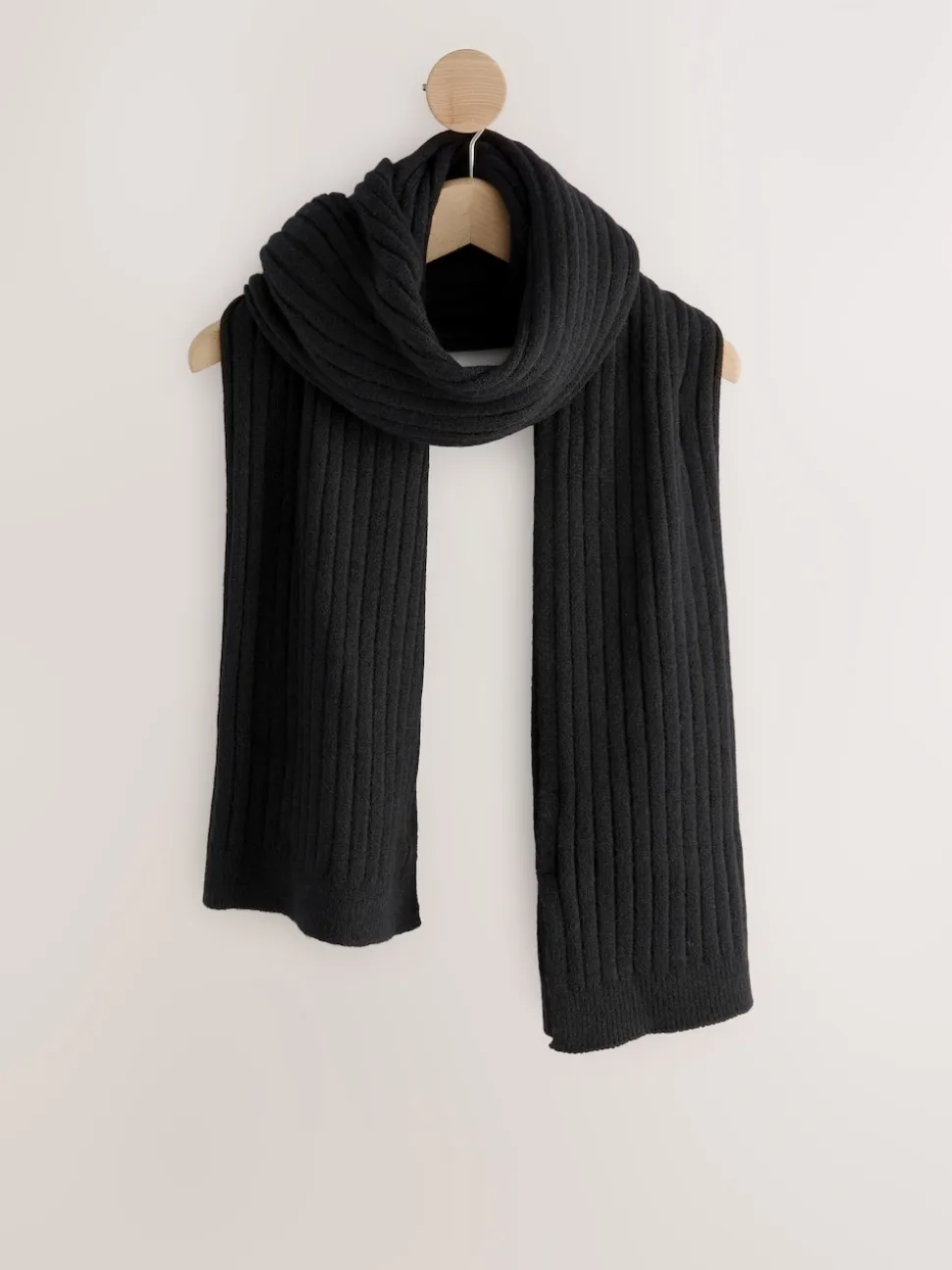 Black Ribbed Knit Scarf