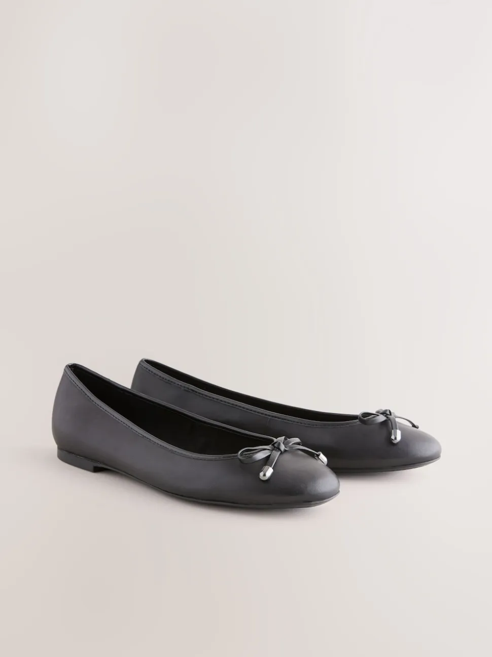 Black Round Toe Leather Ballerina Shoes