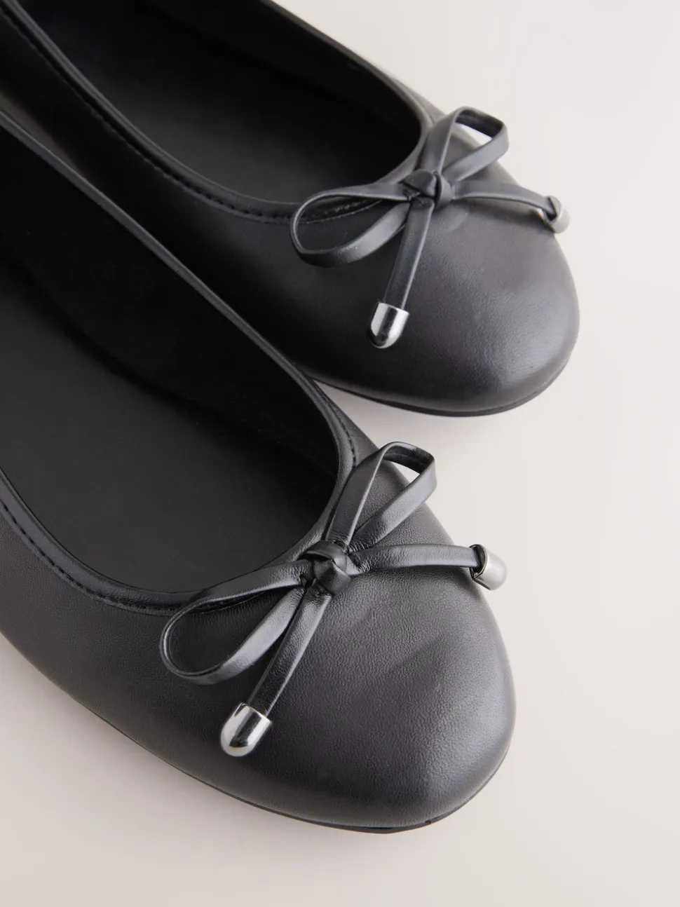 Black Round Toe Leather Ballerina Shoes