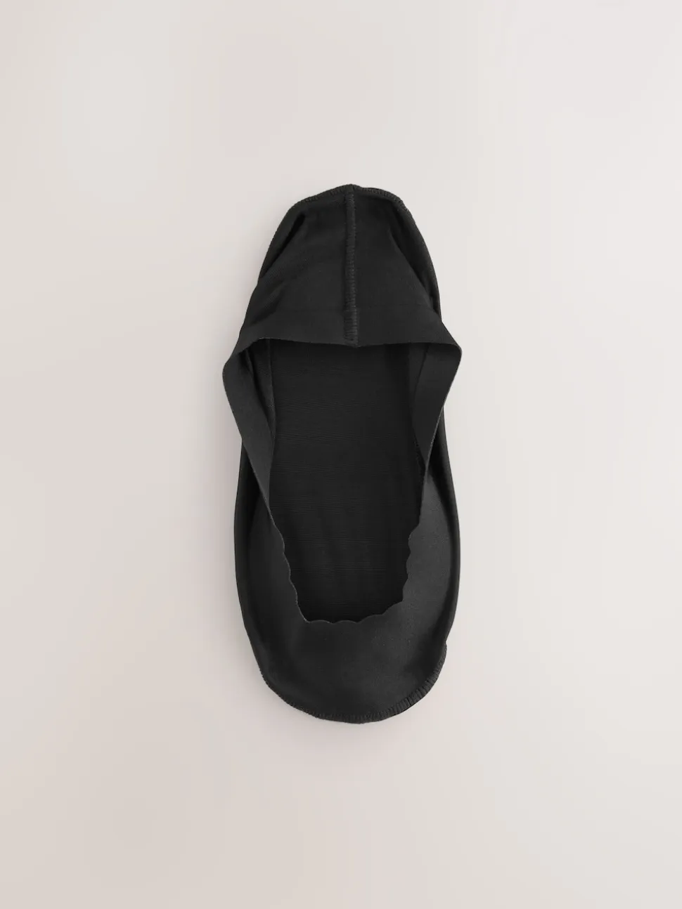 Black Scallop Edge Sheer Invisible Socks 2 Pack