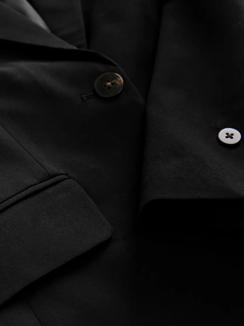 Black Sculpting Single Breasted Tailored Blazer