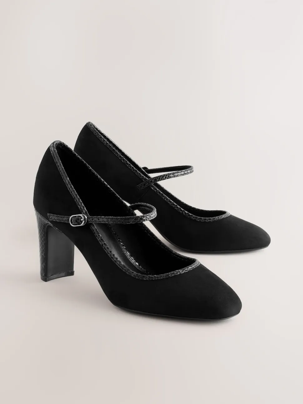 Black Standard Fit Round Toe Mary Jane Block Court Shoes