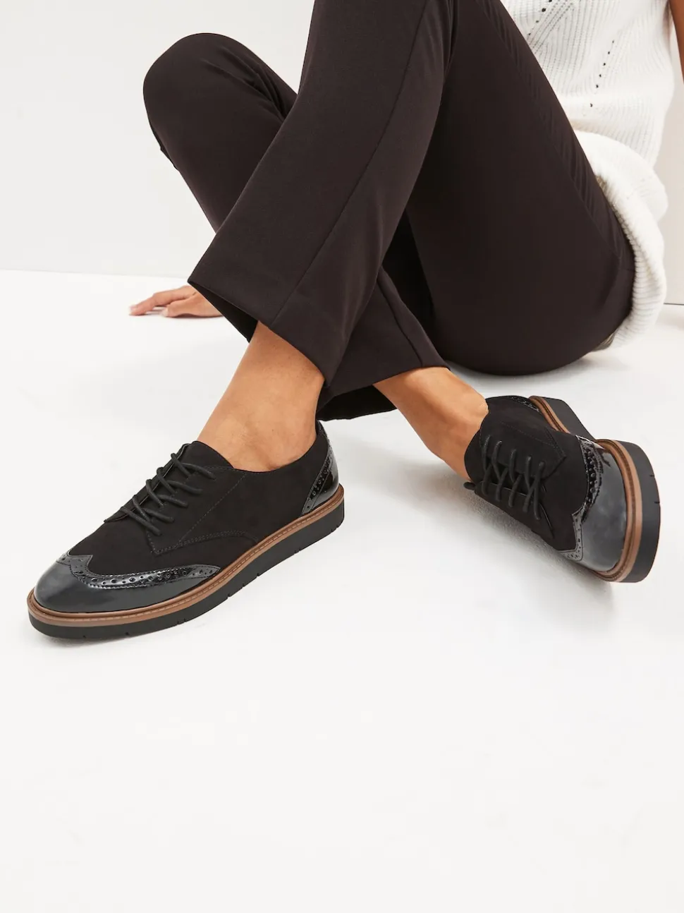 Black Standard/Wide Fit Brogue Lace Up Chunky Sole Shoes