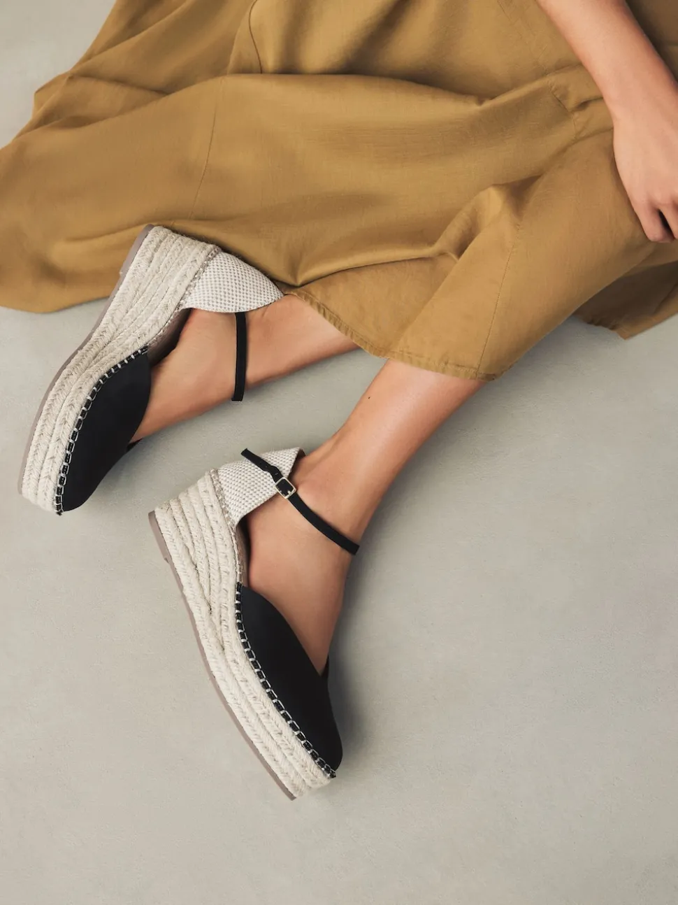 Black Standard/Wide Fit Closed Toe Platform Espadrille Wedges