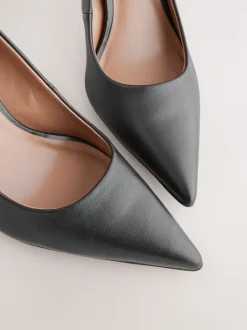 Black Standard/Wide Fit Leather Mid Court Shoes