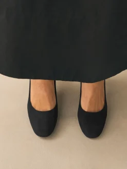 Black Standard/Wide Fit Round Toe Block Court Shoes