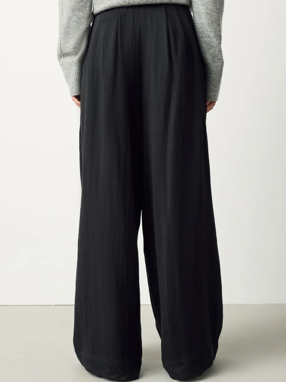 Black Superwide Pleated Trousers