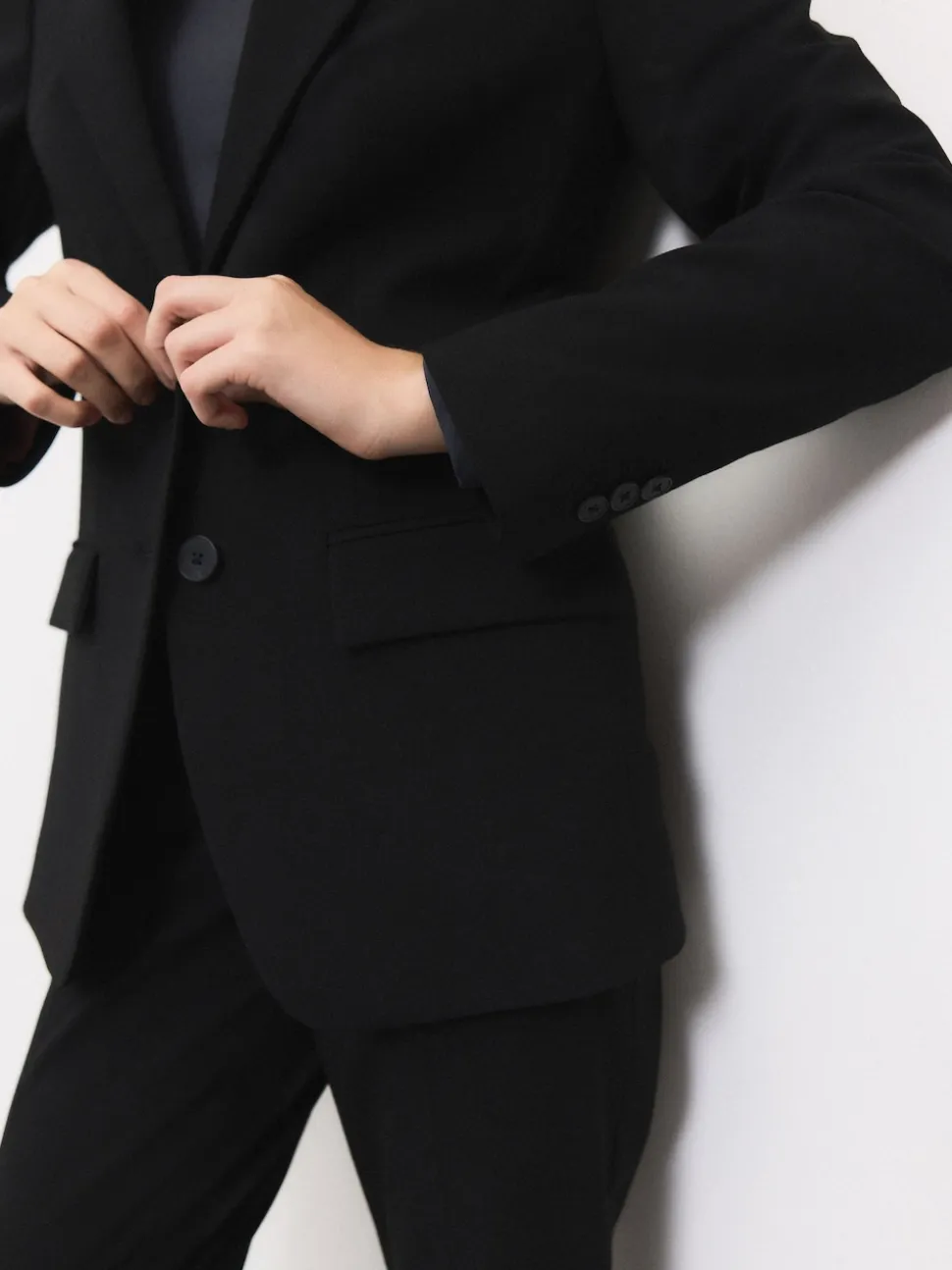 Black Tailored Single Breasted Blazer With Wool