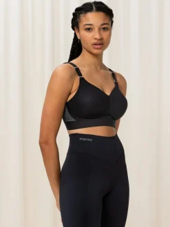 Black Triaction Hybrid Lite Padded Sports Bra