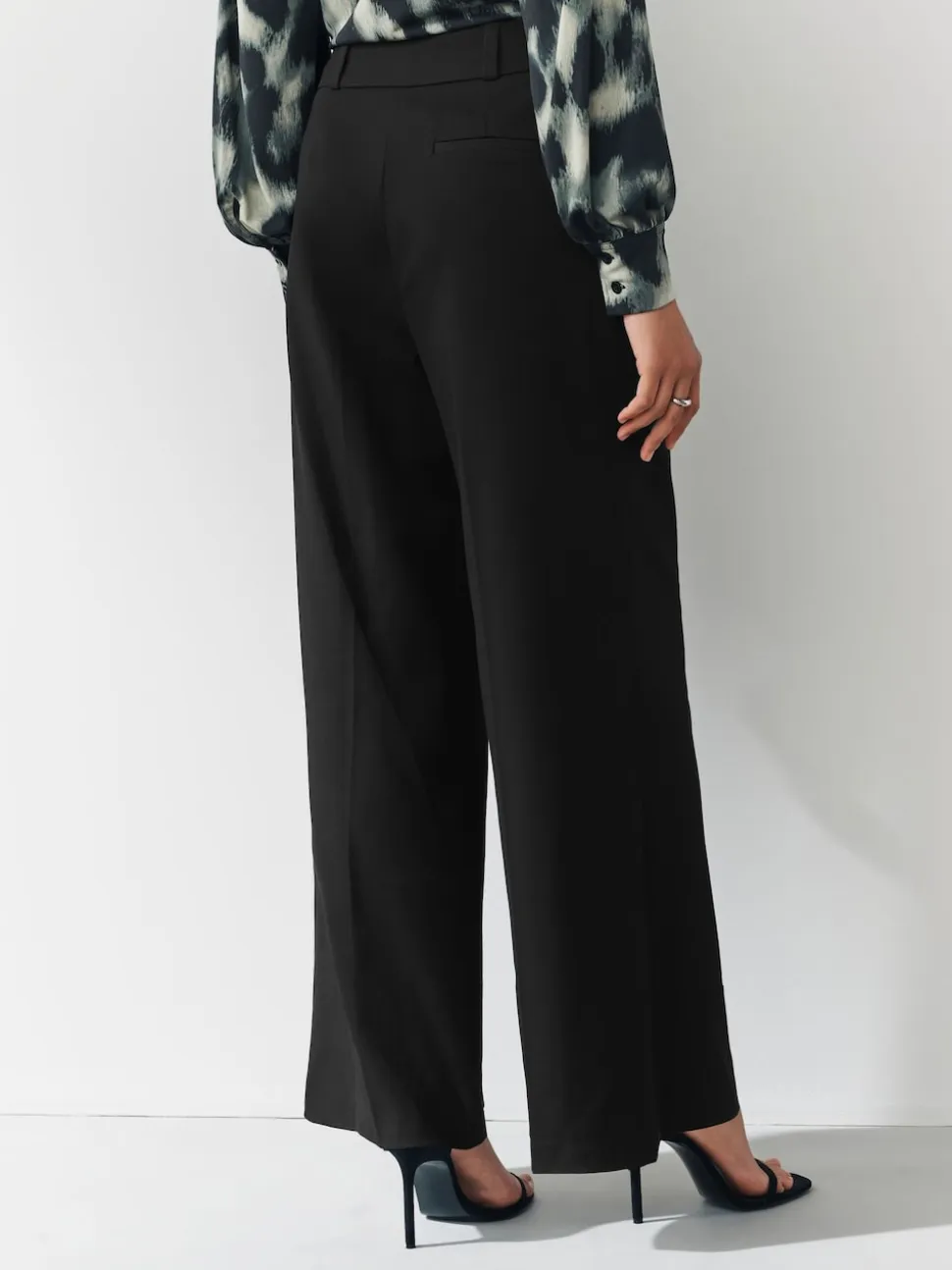 Black Wide Leg Tailored Trousers