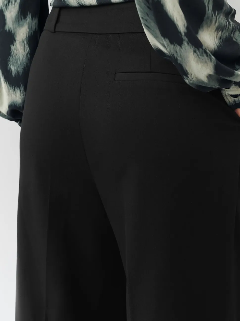 Black Wide Leg Tailored Trousers