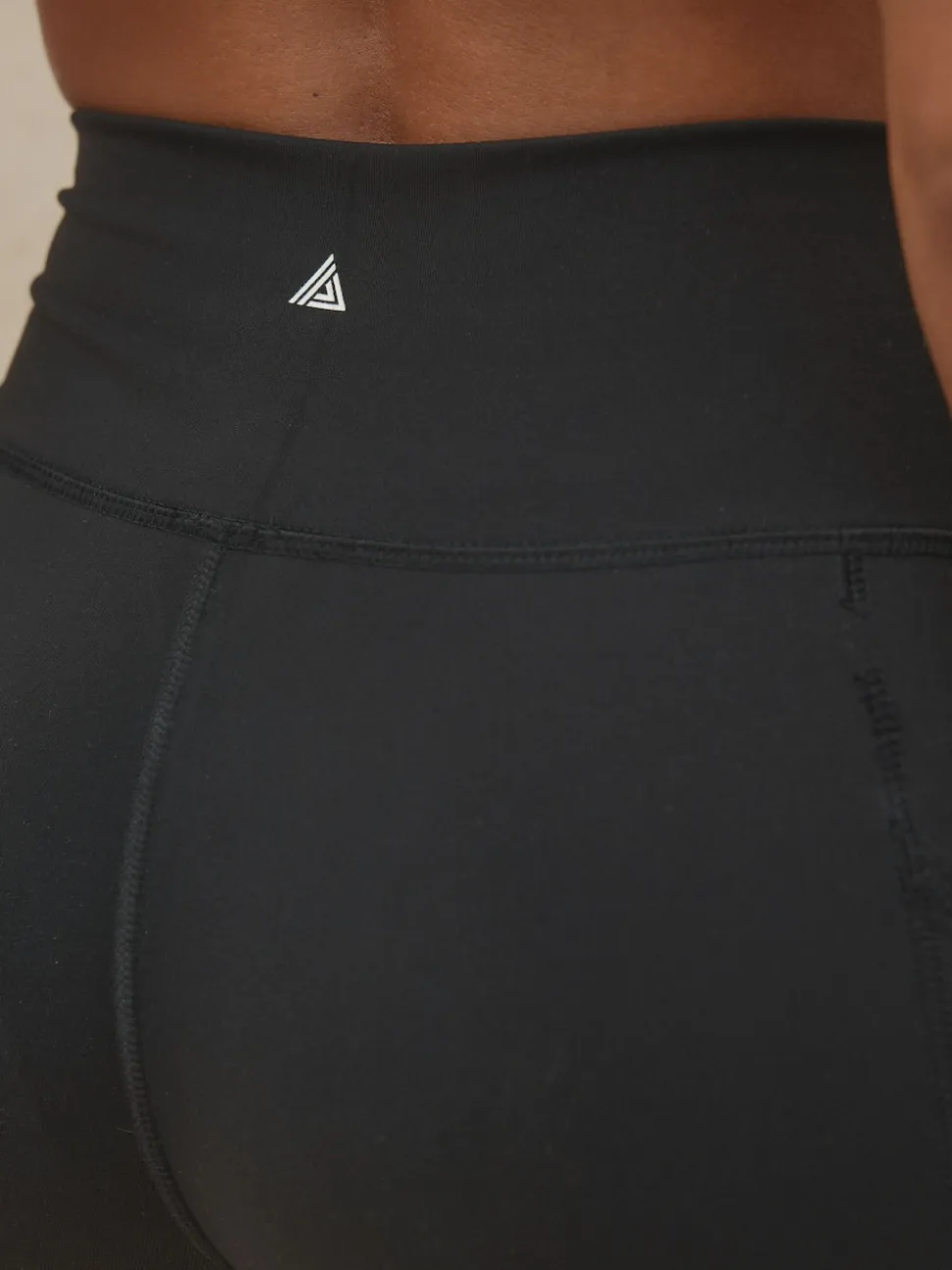 Black with Pocket Active Sports Dry Tech Sculpting Leggings