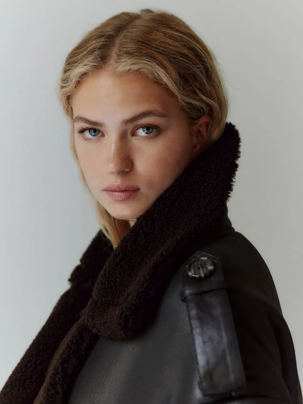Black/Chocolate Brown Faux Shearling Cropped Aviator Jacket