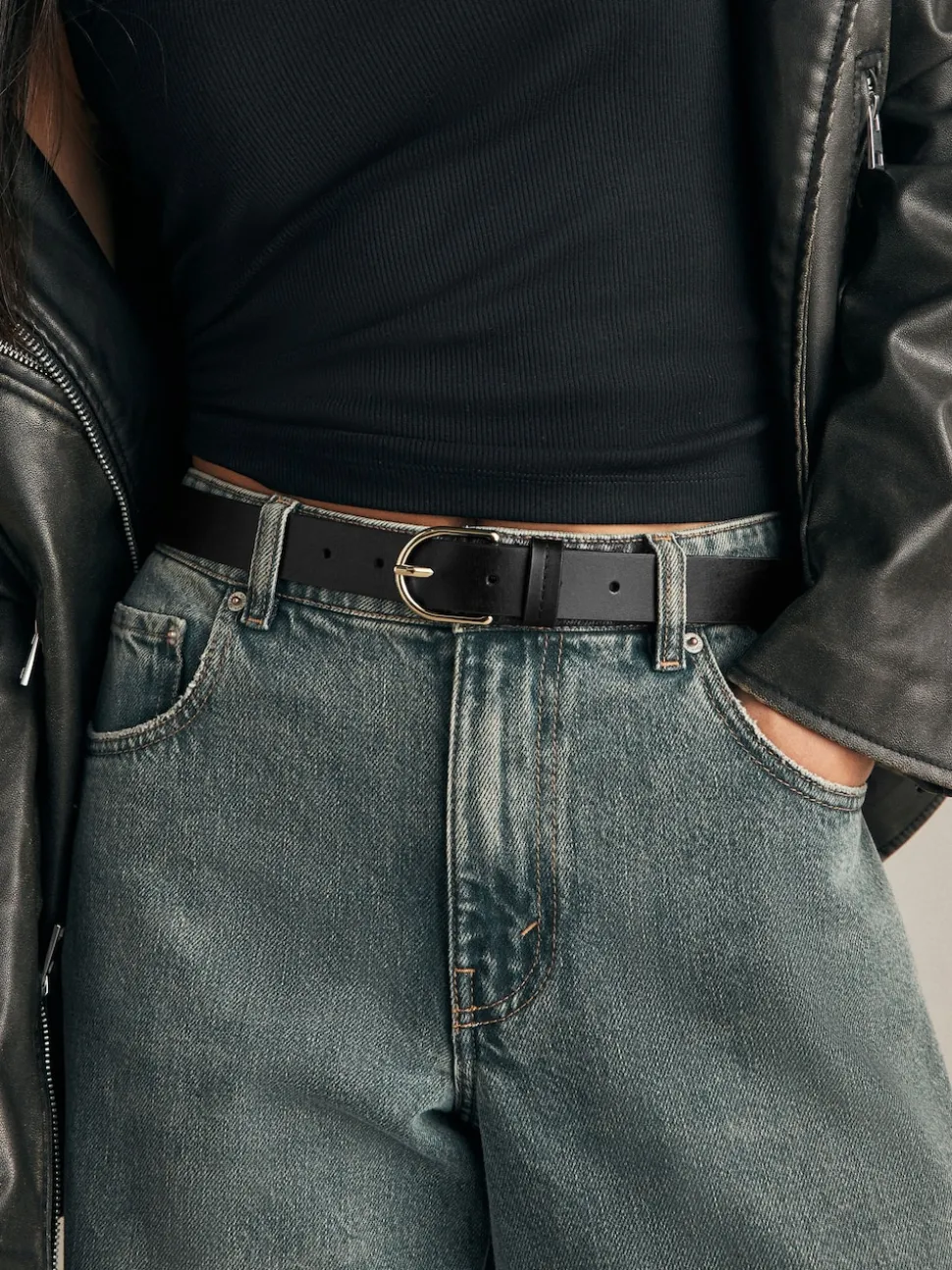 Black/Gold Regular Leather Belt