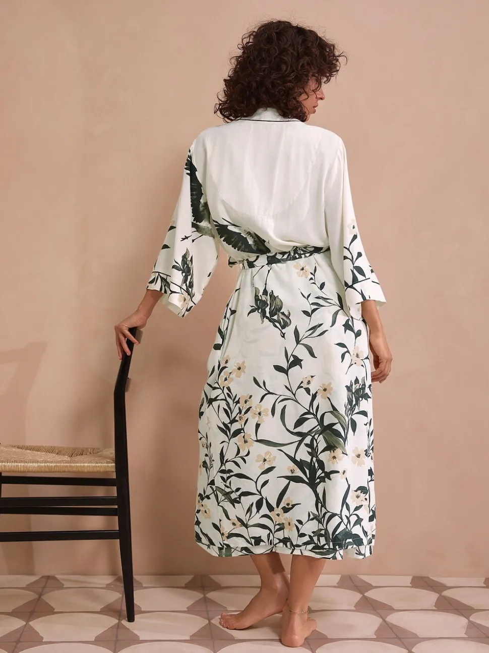 Black/White Heron Linen Blend Lightweight Dressing Gown
