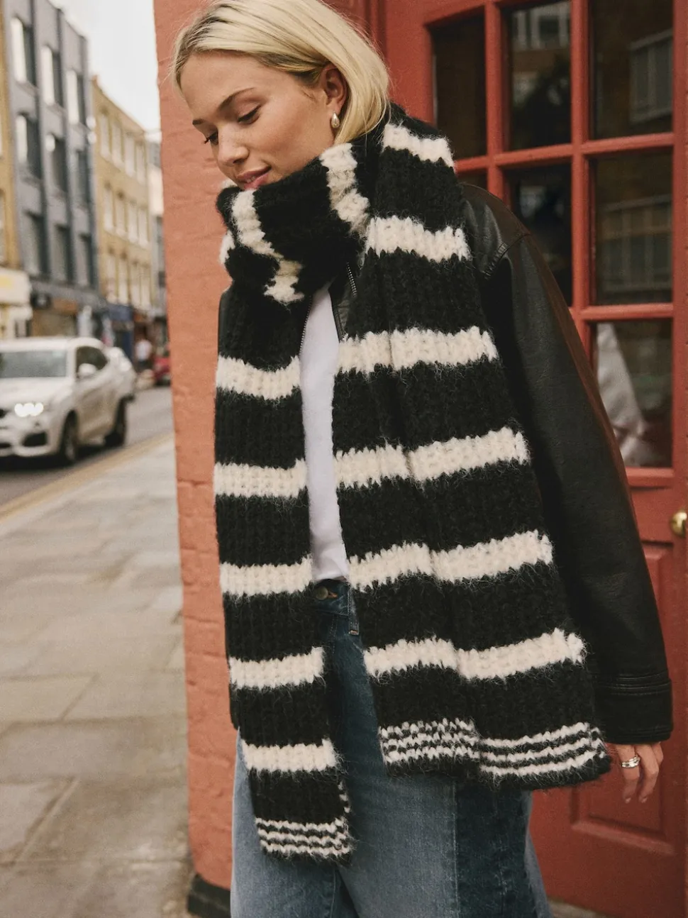 Black/White Knitted Wool Blend Striped Scarf